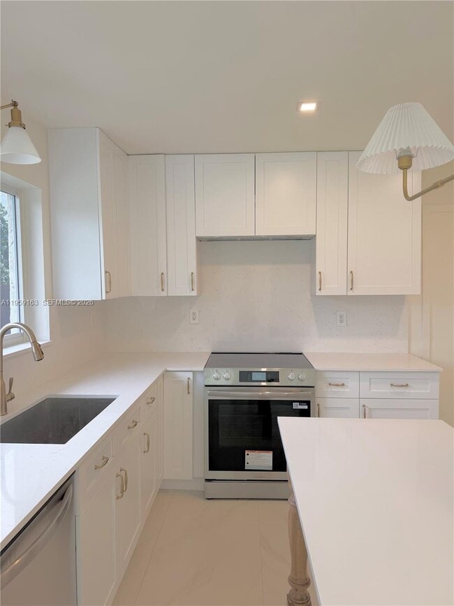 Building Photo - 19221 SW 92nd Rd