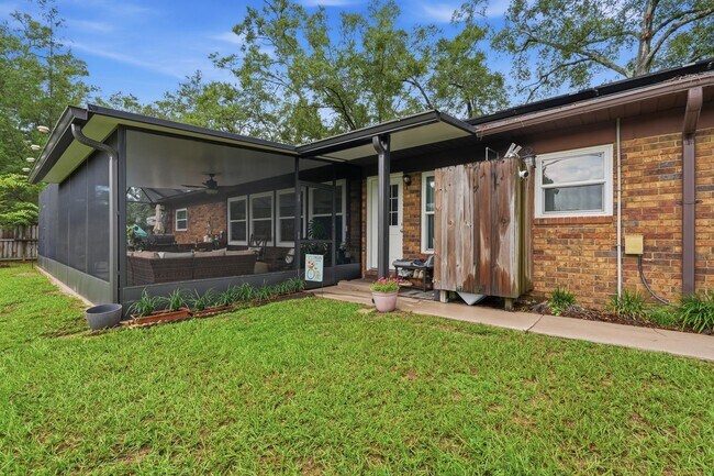 Building Photo - 1619 SW 75th Terrace