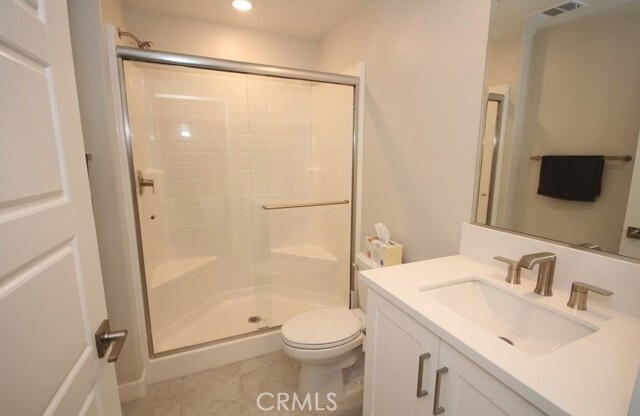 Building Photo - 414 Chorus