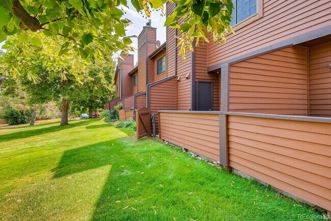 Building Photo - Wonderful 3-Bed Townhome Near Waneka Lake!