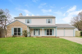 Building Photo - Recently updated-4 Bedroom house located about 11  miles from Randolph Air Force Base