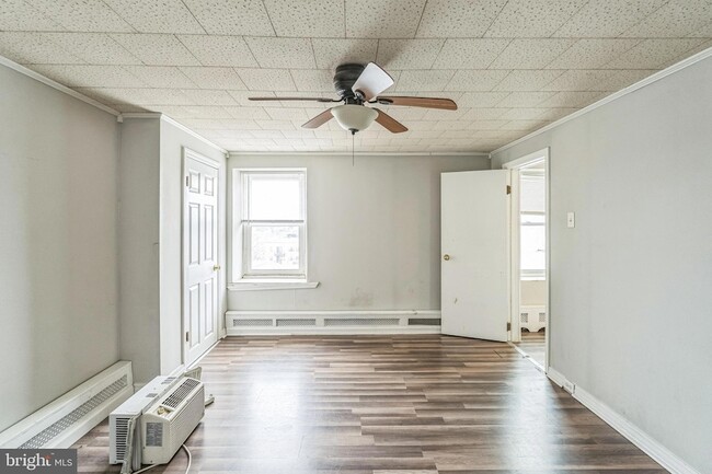 Building Photo - 4658 Mansion St