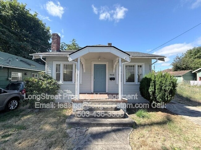 Building Photo - 588 Knapps Pl NE