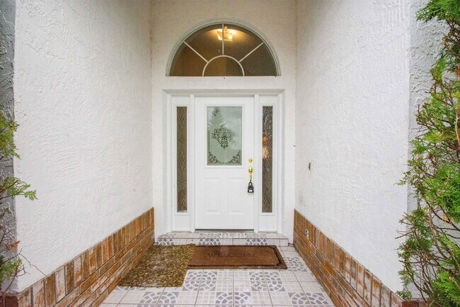 Building Photo - 3310 Crystal Creek Blvd