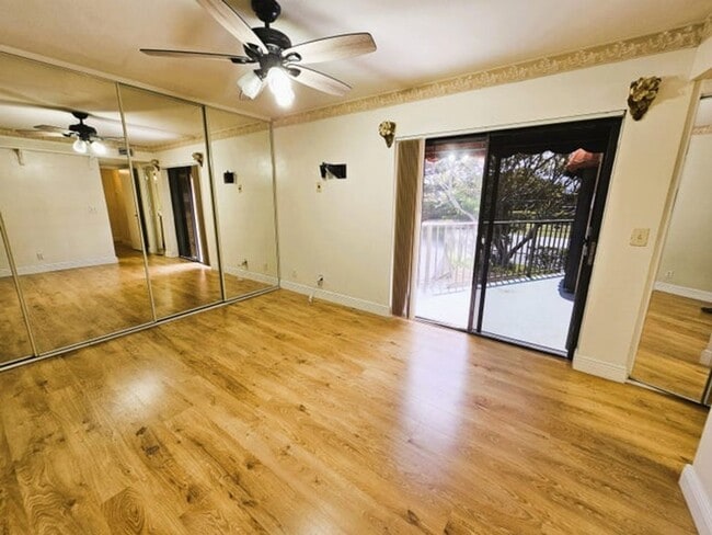 Building Photo - 6163 Seven Springs Blvd