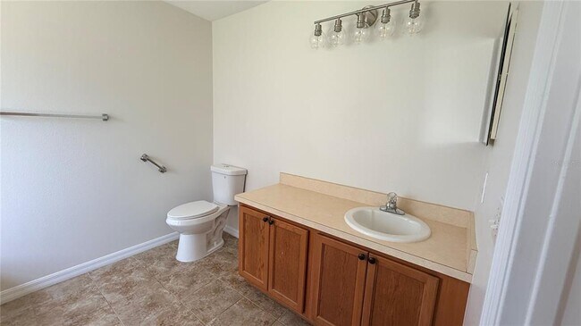 Building Photo - 2568 Aventurine St