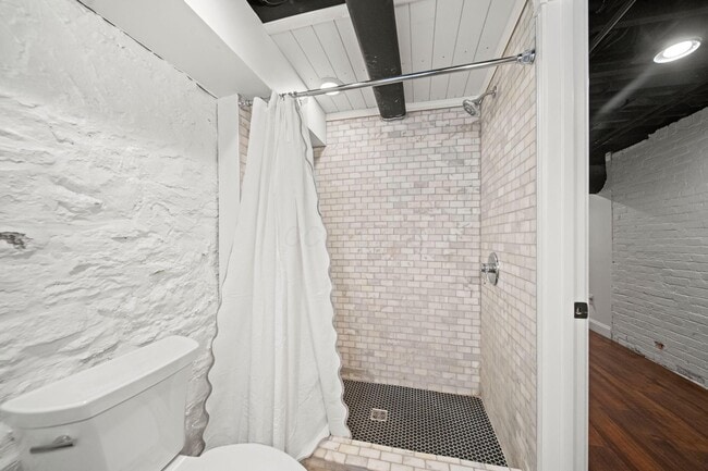 Building Photo - 503 S 3rd St