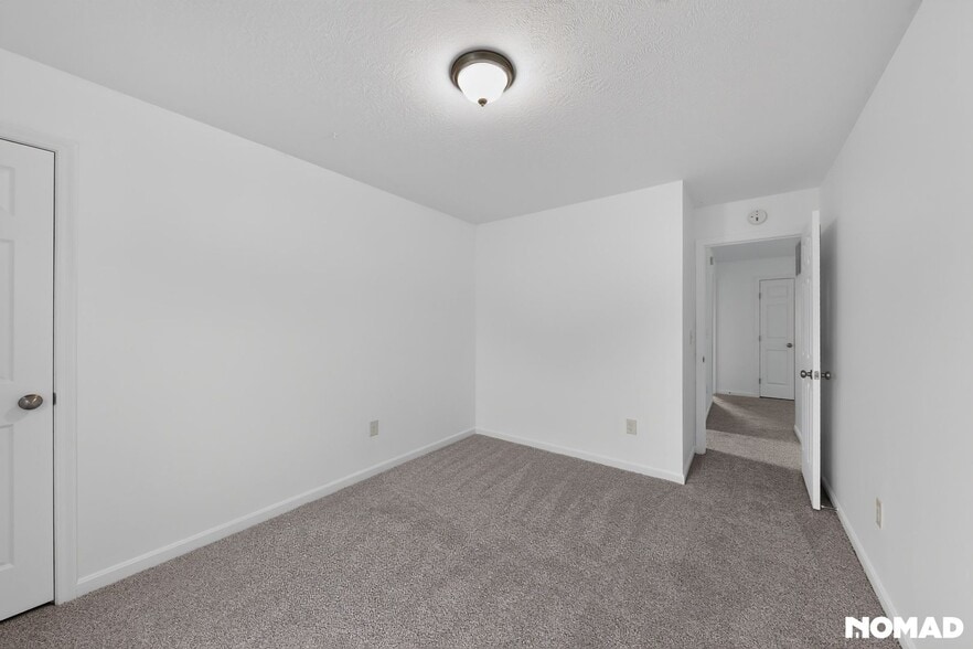 Building Photo - 4290 Hunting Hawk Dr
