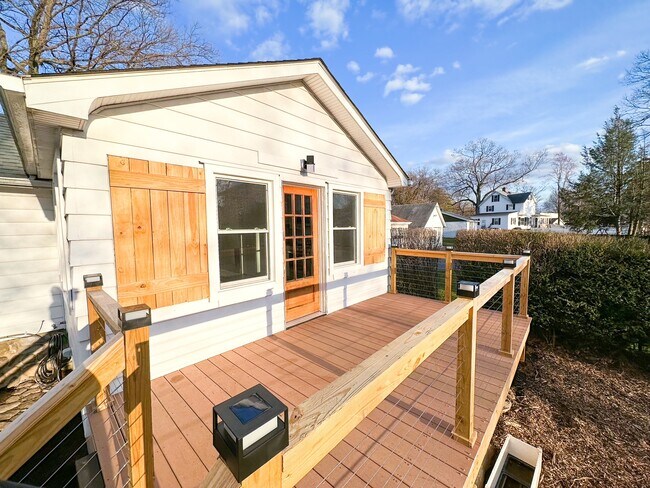 Building Photo - 23 Hewson Ave