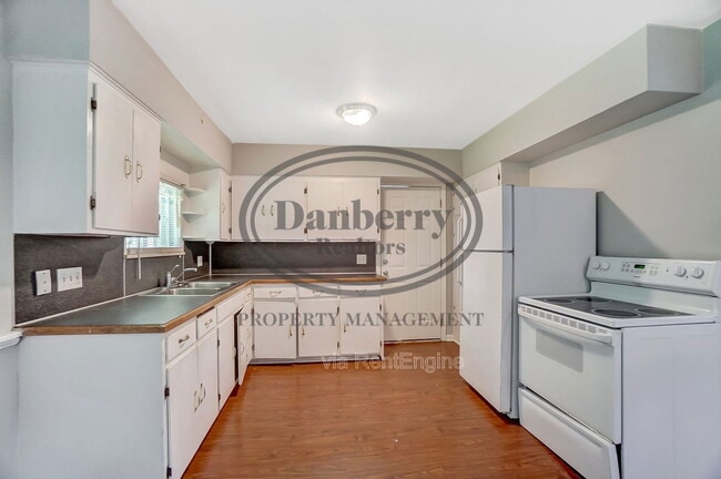 Building Photo - 1115 Secor Rd