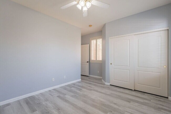 Building Photo - 7167 W Abraham Ln