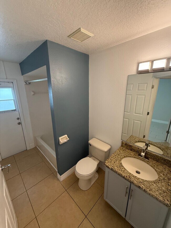 Building Photo - 2531 Sage Dr