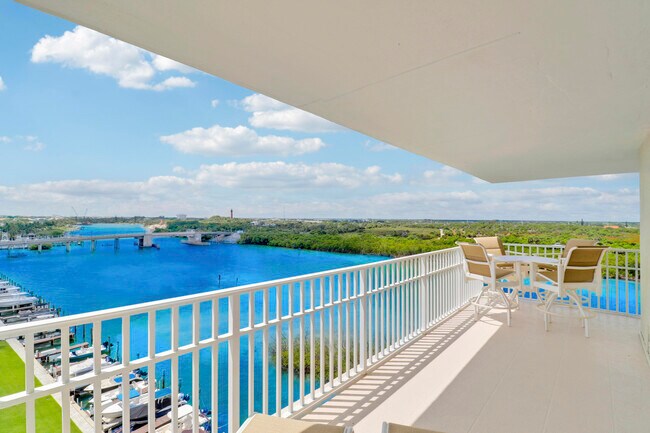 Building Photo - 375 S Beach Rd