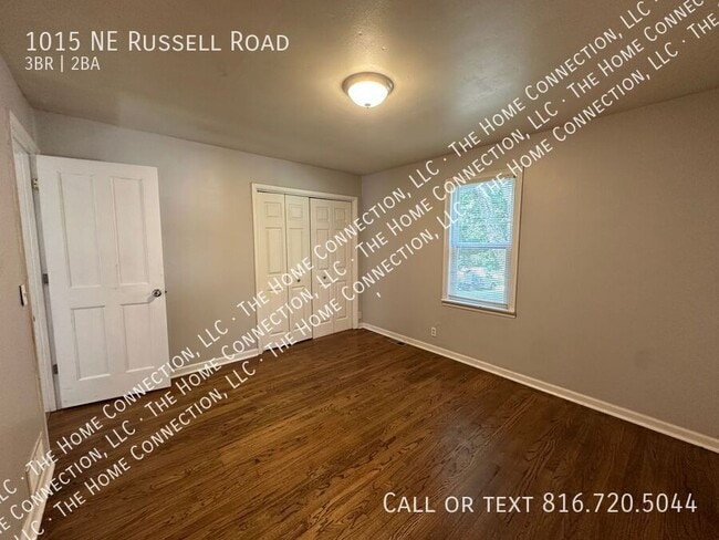 Building Photo - 1015 NE Russell Rd.