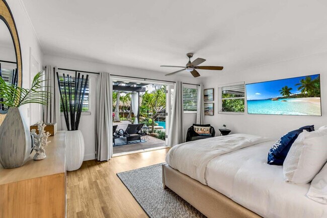 Building Photo - 2004 NE 17th Way