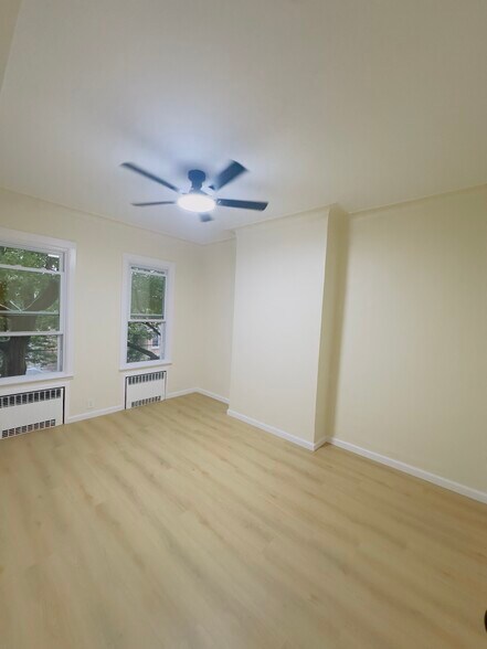 Building Photo - 5926 Palmetto St