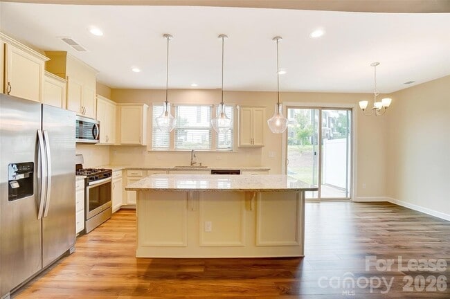 Building Photo - 5822 Clan MacLaine Dr