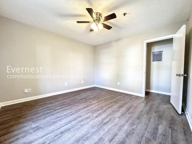 Building Photo - 295 E Burns Ct SW