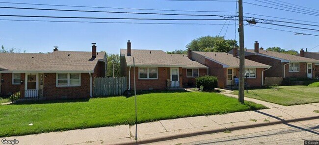 Primary Photo - 2804 Halsted Rd