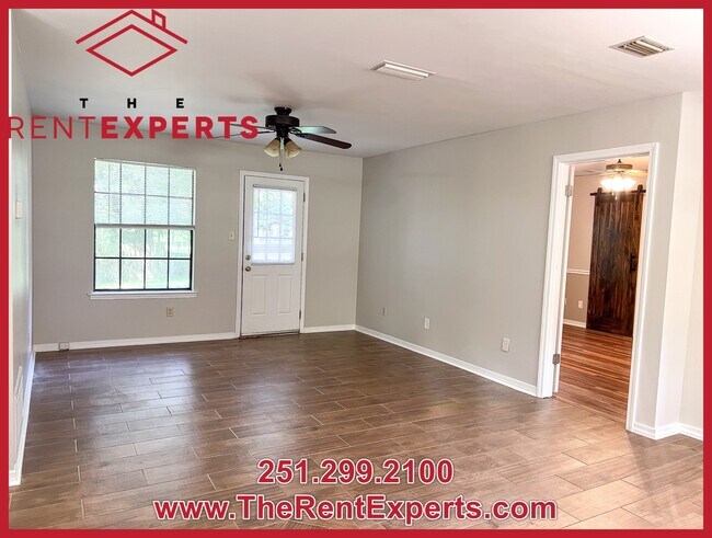 Building Photo - 2086 Mesa Dr
