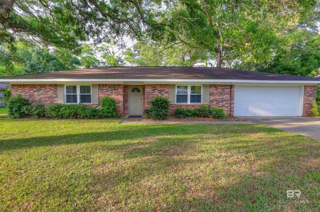 Primary Photo - 54 Paddock Dr