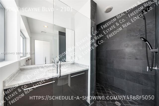 Building Photo - 900 Biscayne Blvd