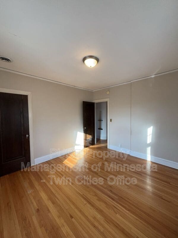 Building Photo - 4908 Chicago Ave