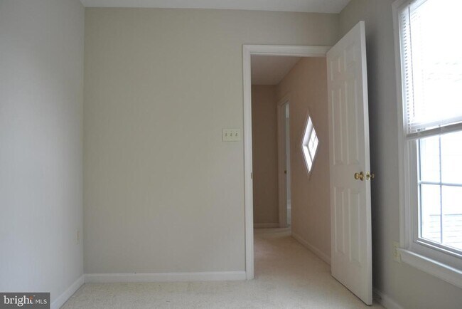 Building Photo - 9614 Shannon Ln