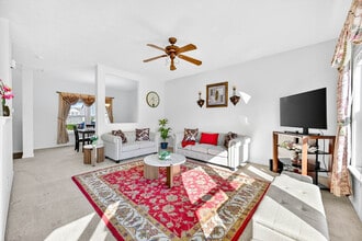 Building Photo - 4663 Bayview Dr