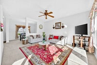 Building Photo - 4663 Bayview Dr