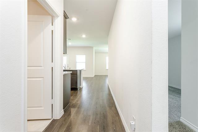 Building Photo - 406 Saddle Club Way