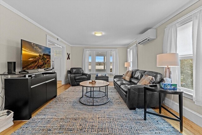 Building Photo - 6 Davis Way