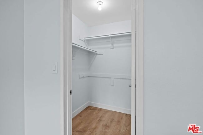 Building Photo - 7904 Topanga Canyon Blvd