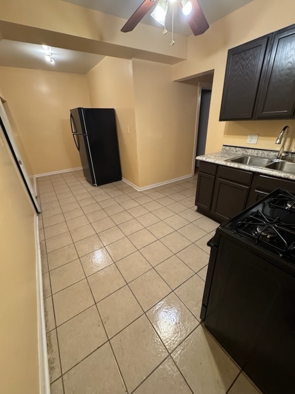 Building Photo - 2908 W Fillmore St