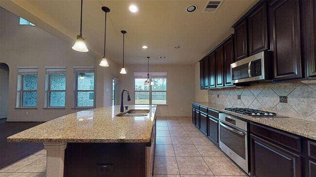 Building Photo - 16807 Chapman Lake Ct