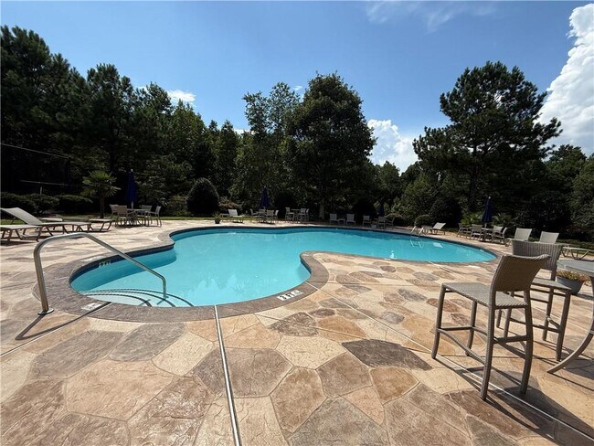 Building Photo - 1045 Township Cir