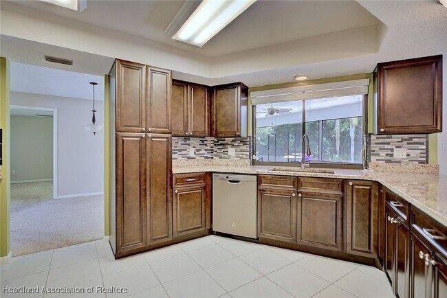 Building Photo - 4004 Medina Way