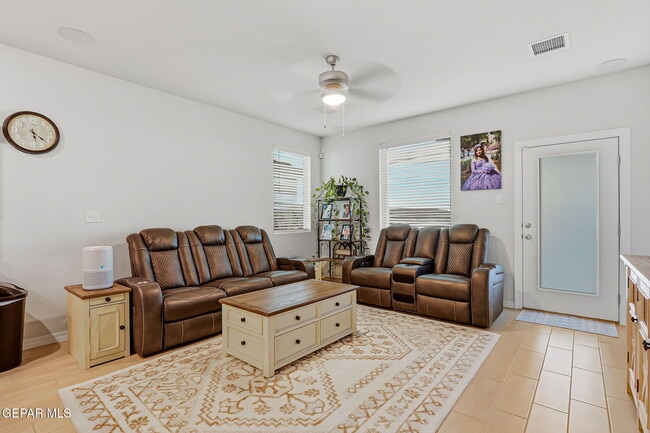Building Photo - 11150 Blazing Star Pl