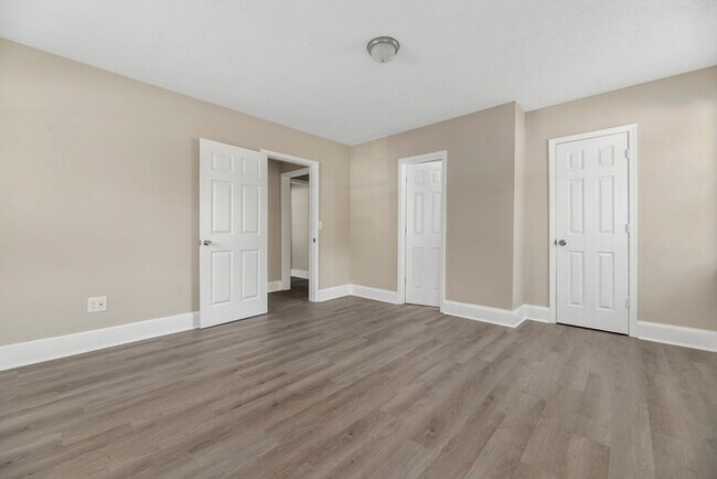 Building Photo - 804 Townsend Ave