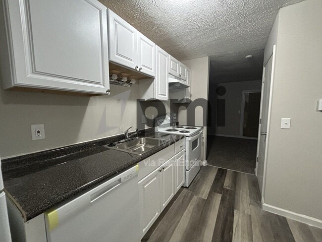 Building Photo - 2761 Wedge St