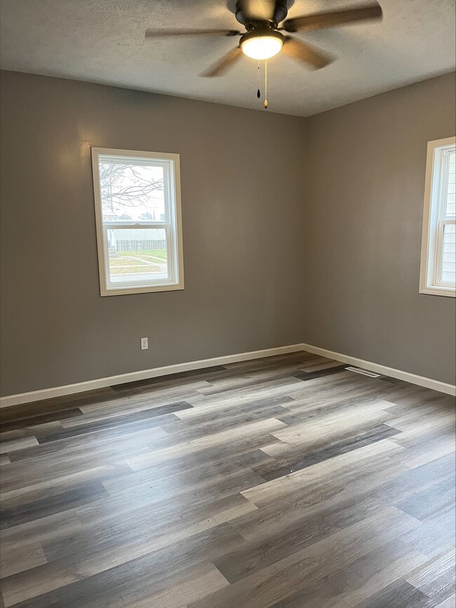 Building Photo - 2053 Ohio Ave