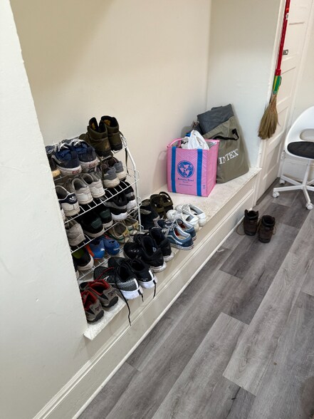 Building Photo - 2055 Berkeley Way