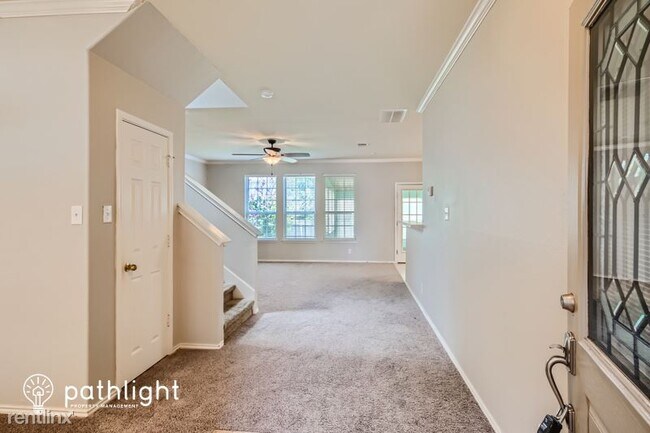 Building Photo - 3 br, 2.5 bath House - 105 Fazio Dr UNIT