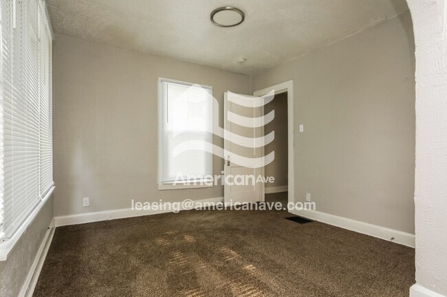 Building Photo - 3316 E 59th St