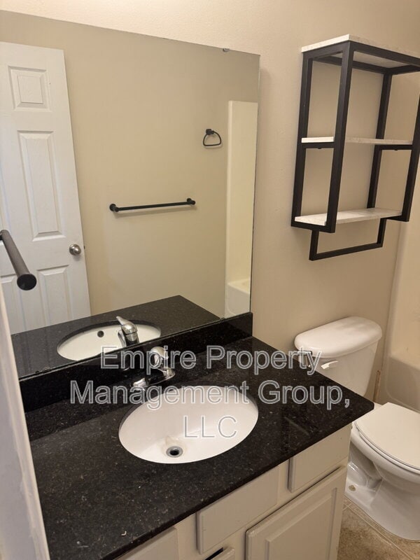 Building Photo - 209 Sunday Silence Ln