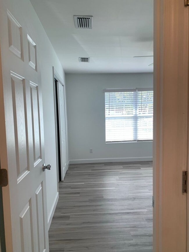Building Photo - 605 Douglas Dr, A, St. Marys, GA 31558