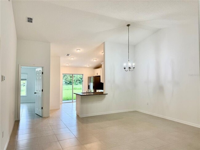 Building Photo - 8 Coral Reef Ct N