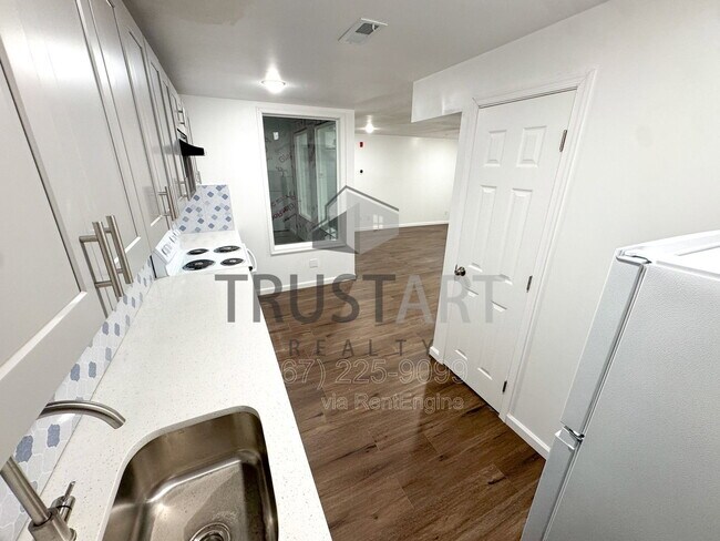 Building Photo - 2317 N 15th St