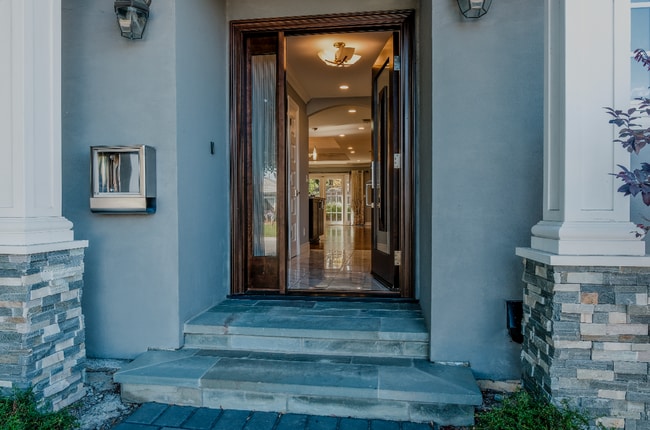 Building Photo - Beautifully remodeled, Los Altos Schools, ...