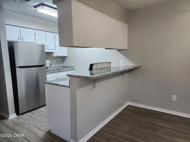 Building Photo - 6568 Harbour Blvd